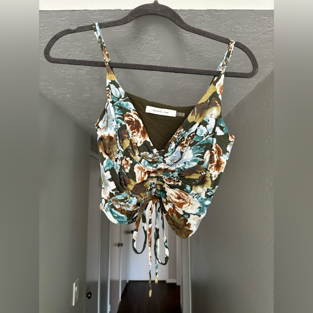Mustard Seed flower top. Size small